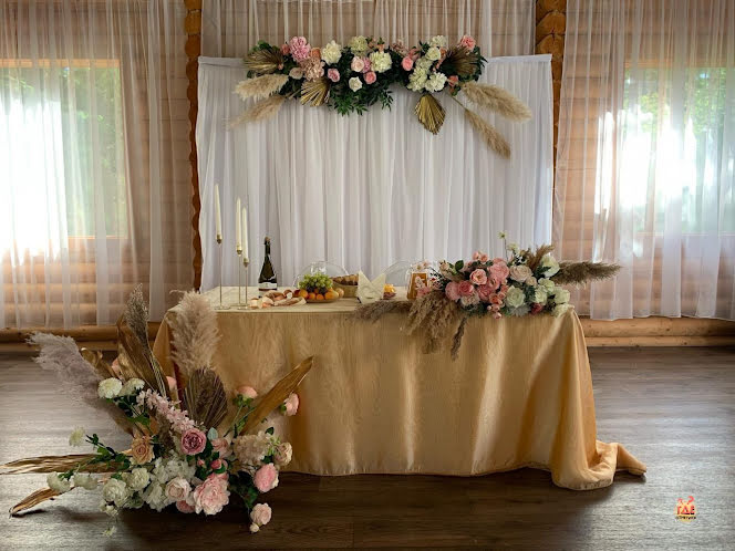 Зал на 100 человек в «Зайкина избушка» фотография №9