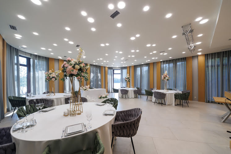 Основной зал в «Спасский берег» фотография №4