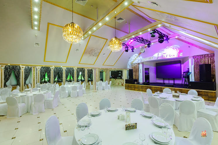 Центральный зал в «Ночной Дворик» фотография №8