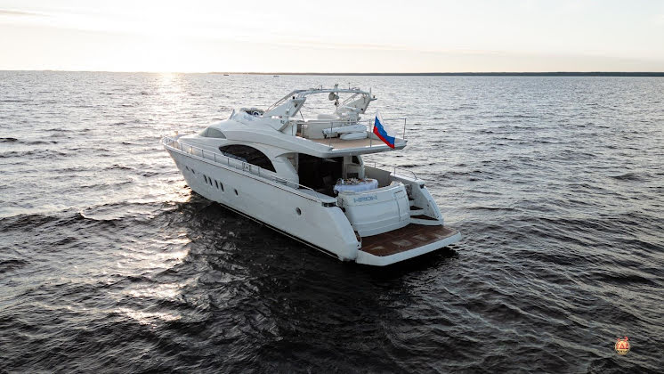 Доминатор  в «YES BOAT» фотография №6