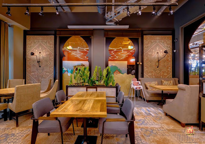 Ресторан в «Чайхана Пахвала & Вкусновица» фотография №14