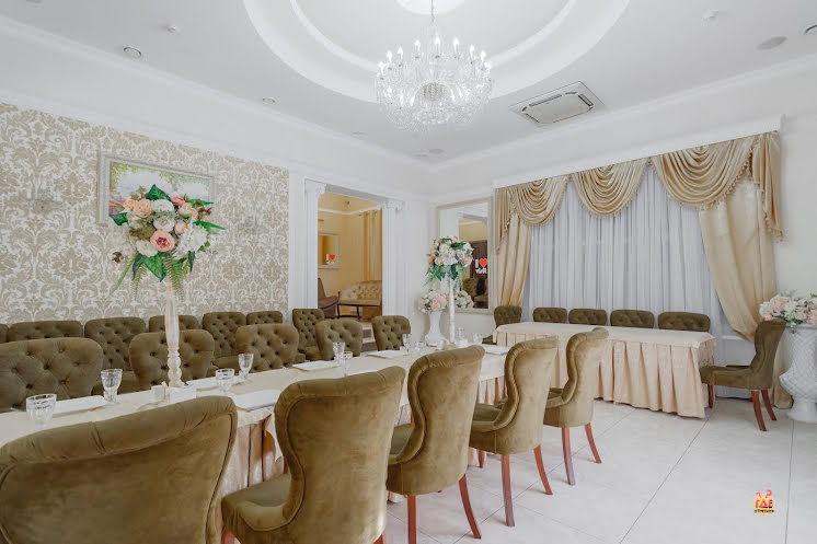 Зал «Золотой» в «Визит» фотография №7