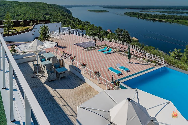 Зона у бассейна  в «Sky-Village» фотография №2