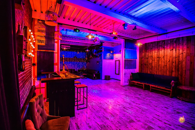 Лофт Комод  в «КомоД и Амулет» фотография №16