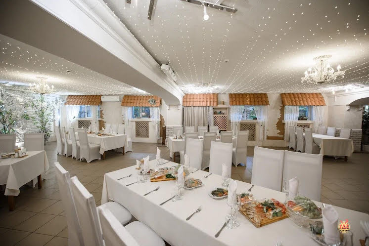 Основной зал  в «Вилла Италия» фотография №5