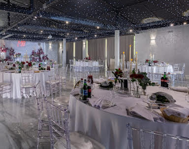  ресторан Двин Холл