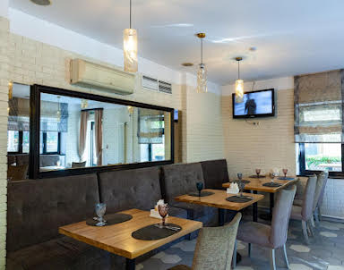  ресторан Сандал