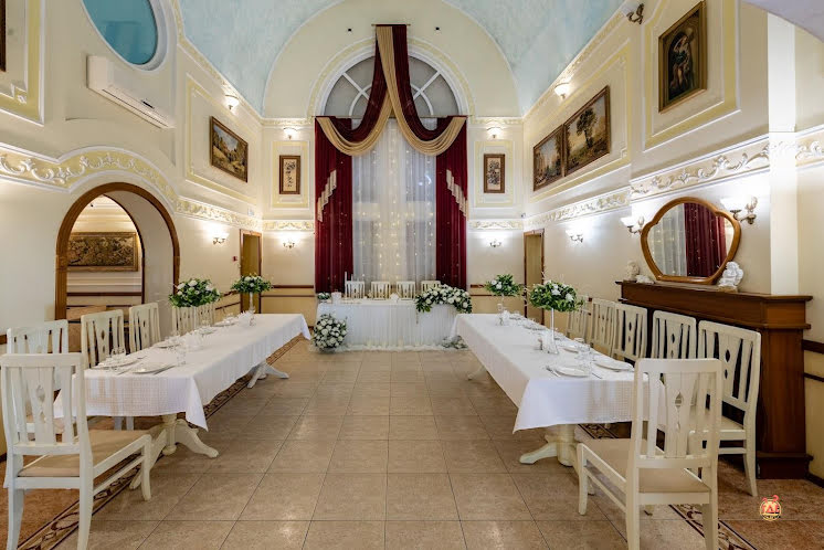 Малый зал в «Версаль» фотография №4