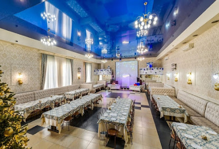 Основной зал в Банкетный зал 