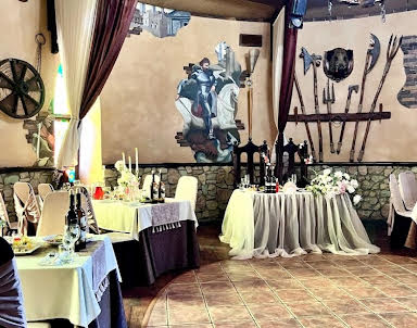  ресторан Замок в долине