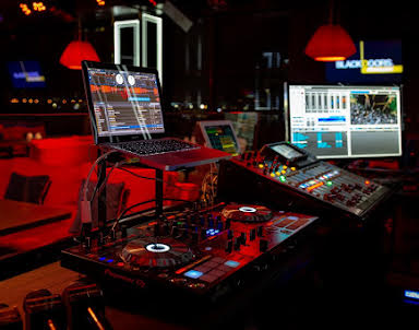  ресторан BlackDoors