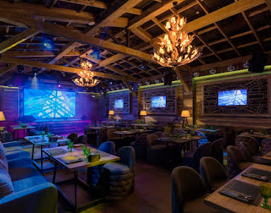  ресторан GRAND Урюк на Ленинградском