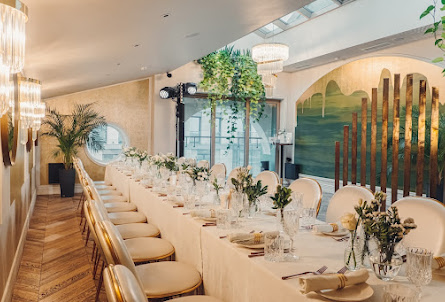 Основной зал в Основной зал