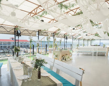  ресторан Белуга на Волге