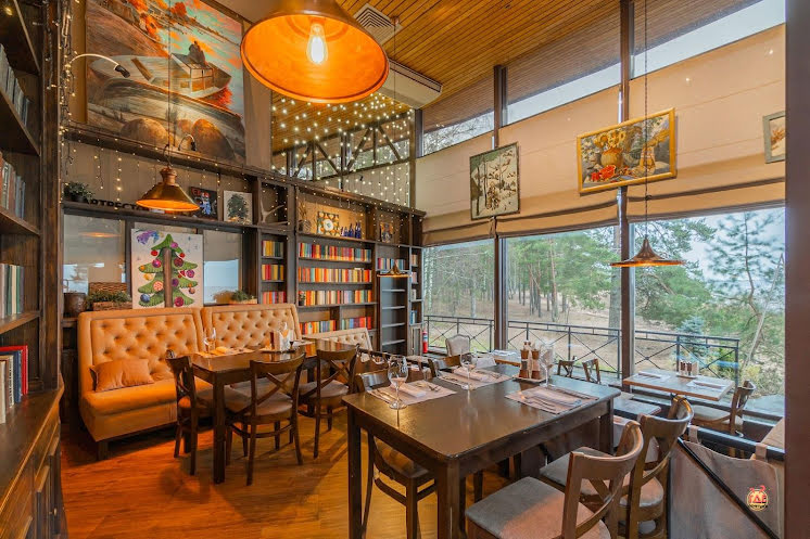 Основной зал в «Ель» фотография №4