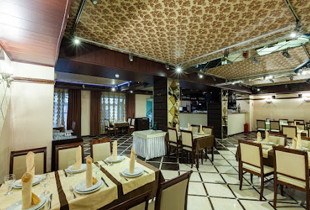 Основной зал ресторана  в Малый банкетный зал