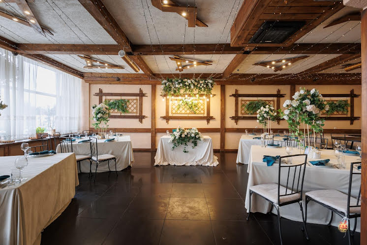 Основной зал в «Горница» фотография №1