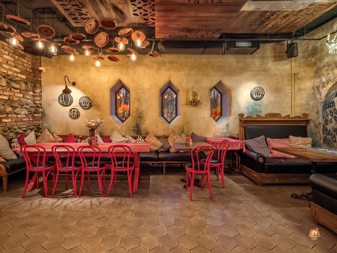 Основной зал в «Джани» фотография №11