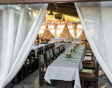  ресторан Roly-Poly