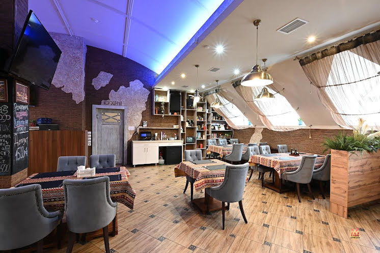 Зал "Таверна" в «Мимино» фотография №6