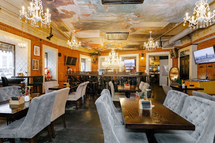 Зал "Брюссель" в «Leuven Belgian Brasserie» фотография №8