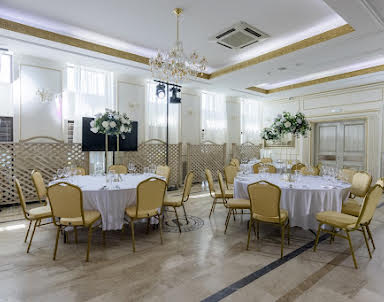  ресторан Собрание