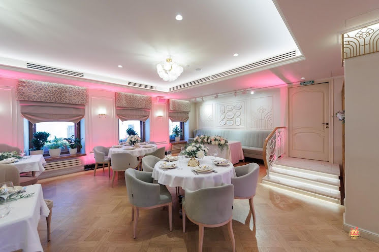 Зал ресторана в «Александр» фотография №9