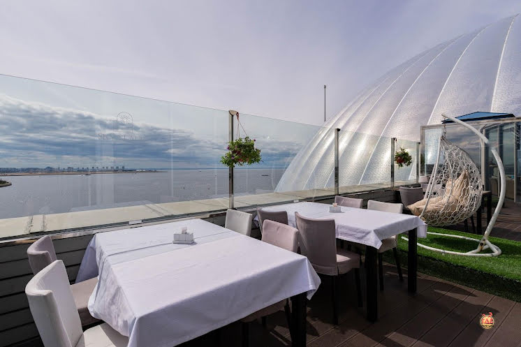 Sky Klauss в «Папаша Клаусс» фотография №9