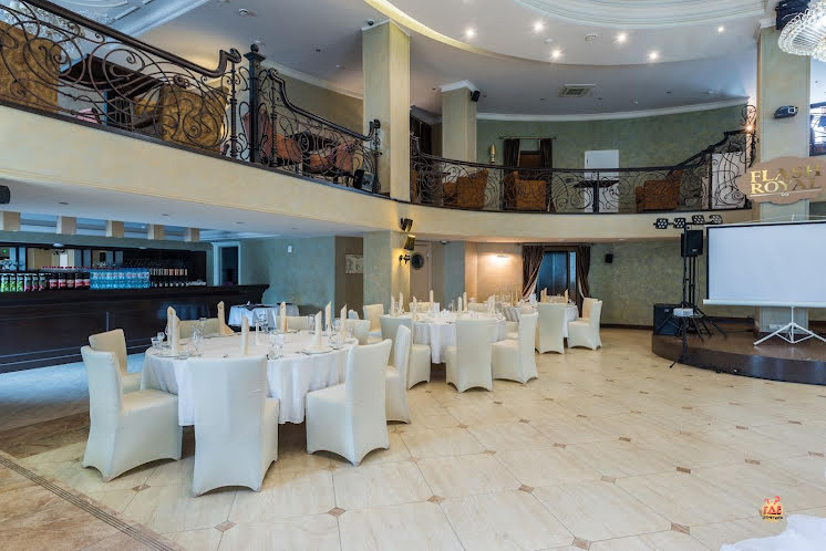 Зал Dinner в «Flash Royal» фотография №16