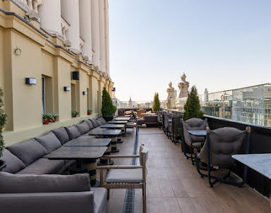  ресторан OBLAKO