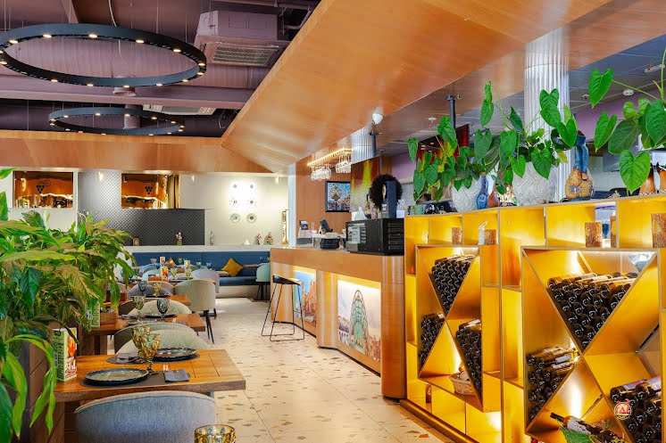 Основной зал  в «Шато Манави на Профсоюзной» фотография №19