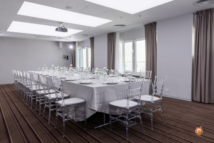 Зал "Волга"  в «Reka» фотография №1