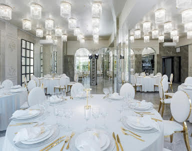  ресторан La Riva Hall