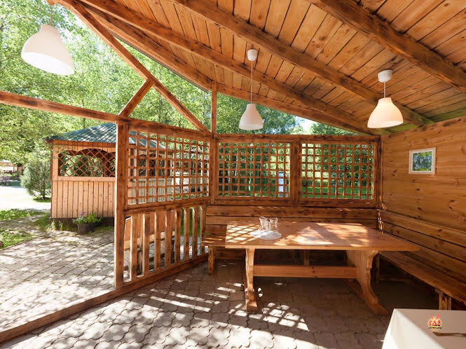 Летняя веранда в «У Красных Ворот» фотография №1