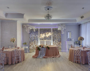  ресторан Amulet на Восстания