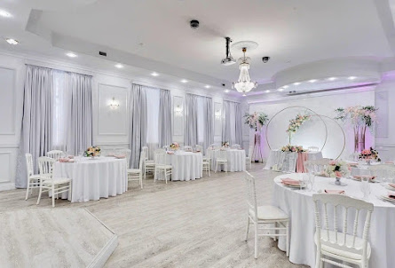 Классический зал в Каминный зал