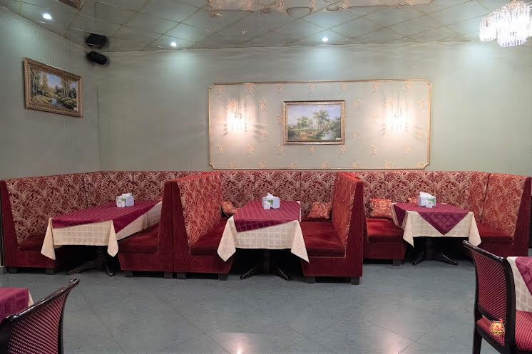 Зал Ресторана в «Angel Hotel» фотография №6