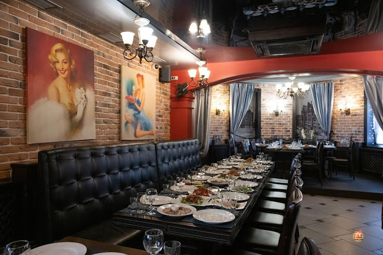 Основной зал в «Bootleggers» фотография №3