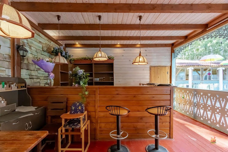 Закрытая летняя веранда в «Генацвале на Краснопольском» фотография №6