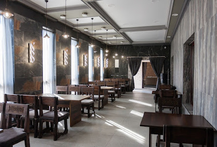 Средний зал в Малый зал