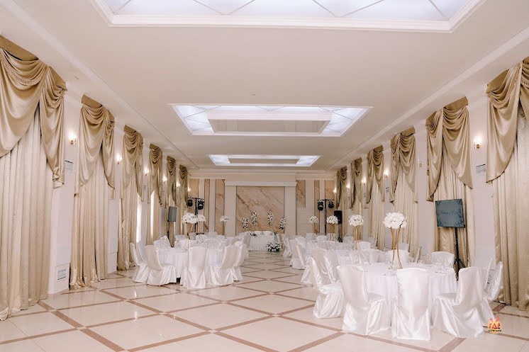 Большой зал в «Богемия на Вавилова» фотография №9