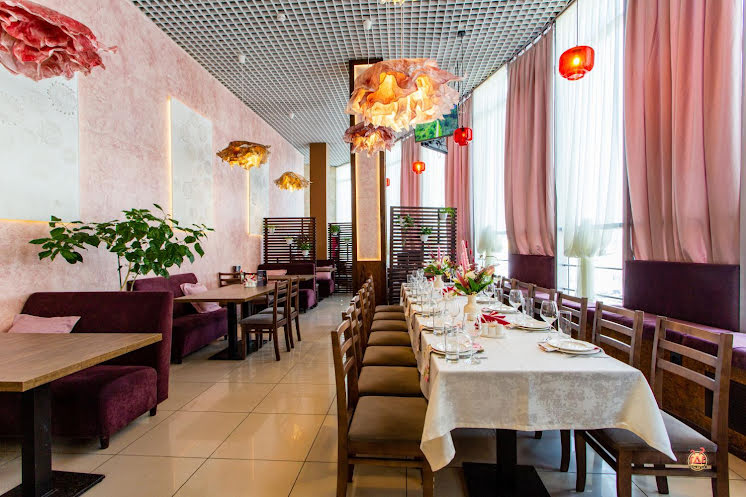 Основной зал в «Кафе Карамель» фотография №1