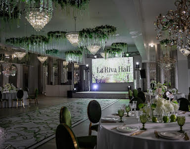 ресторан La Riva Hall