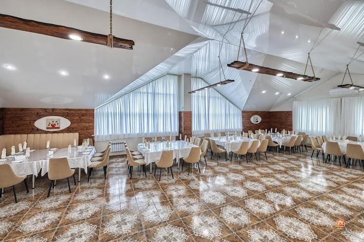 Зал на 100 человек  в «Адель» фотография №6