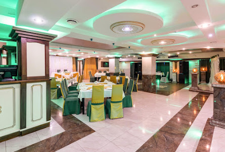 Основной зал в Основной зал