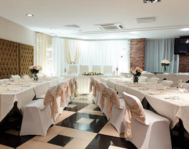  ресторан Бенефит Плаза