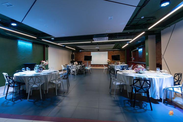 Красный зал в «ВЕСНА» фотография №14