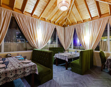  ресторан Венеция на ул. 40 лет Октября