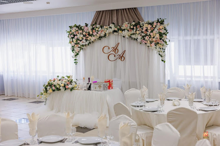 Зал «Белый холл» в «АМАКС Золотое кольцо» фотография №4