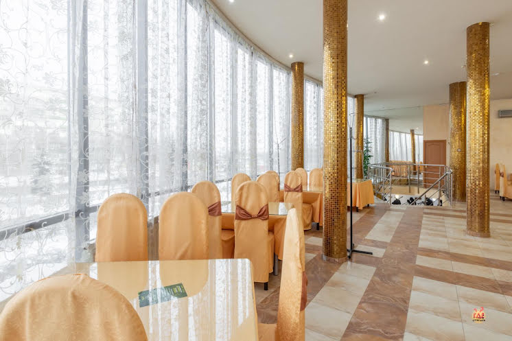 Зал «Золотой» в «У Озера ​на Героев Космоса» фотография №11